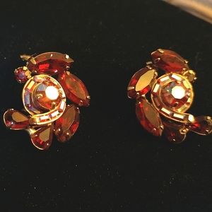 Hollycraft Red AB Swirl Earrings
